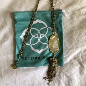 Kendra Scott Rayne Necklace in White Pearl
